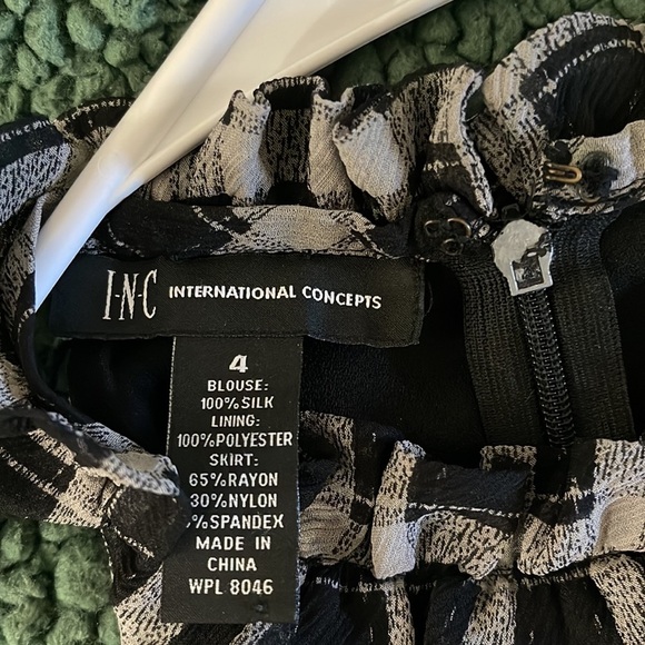 INC Women's black and grey sleeveless belted dress, Size 4 - Picture 7 of 9